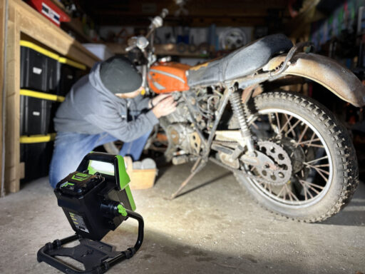 How the Cottage Coach conquers winter with a single battery