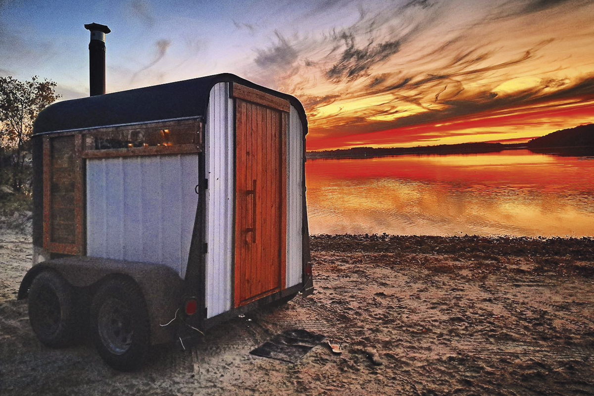 This Perth, Ont., carpenter is turning horse trailers into portable saunas