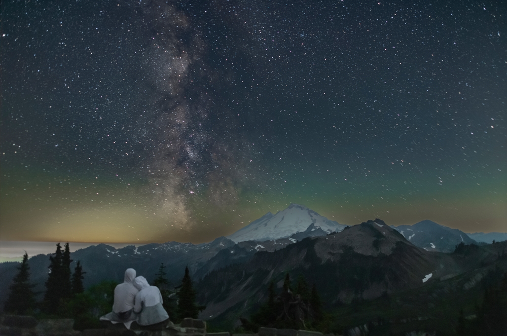 These are the 10 best places for late-winter stargazing in Canada