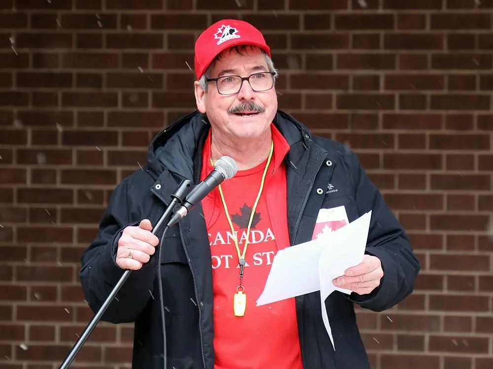 Man subjected to DNA swab at border speaks at Owen Sound No Tyrants rally