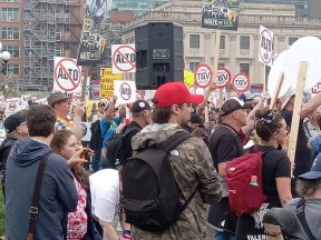 The Alto protest comes to Parliament Hill