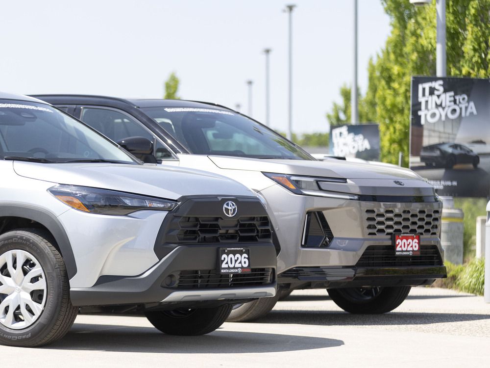 Canadian car sales fall again, but U.S. demand offers hope for Ontario automakers