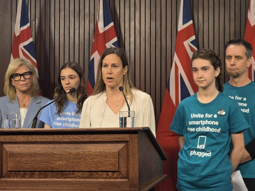 Push grows for all-day ‘bell-to-bell’ ban on cellphones in Ontario schools