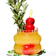 Level up your brunch game with this simple but delicious mimosa