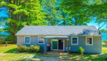 $999K for an updated cottage minutes from the beach on Georgian Bay $999K for an updated cottage minutes from the beach on Georgian Bay